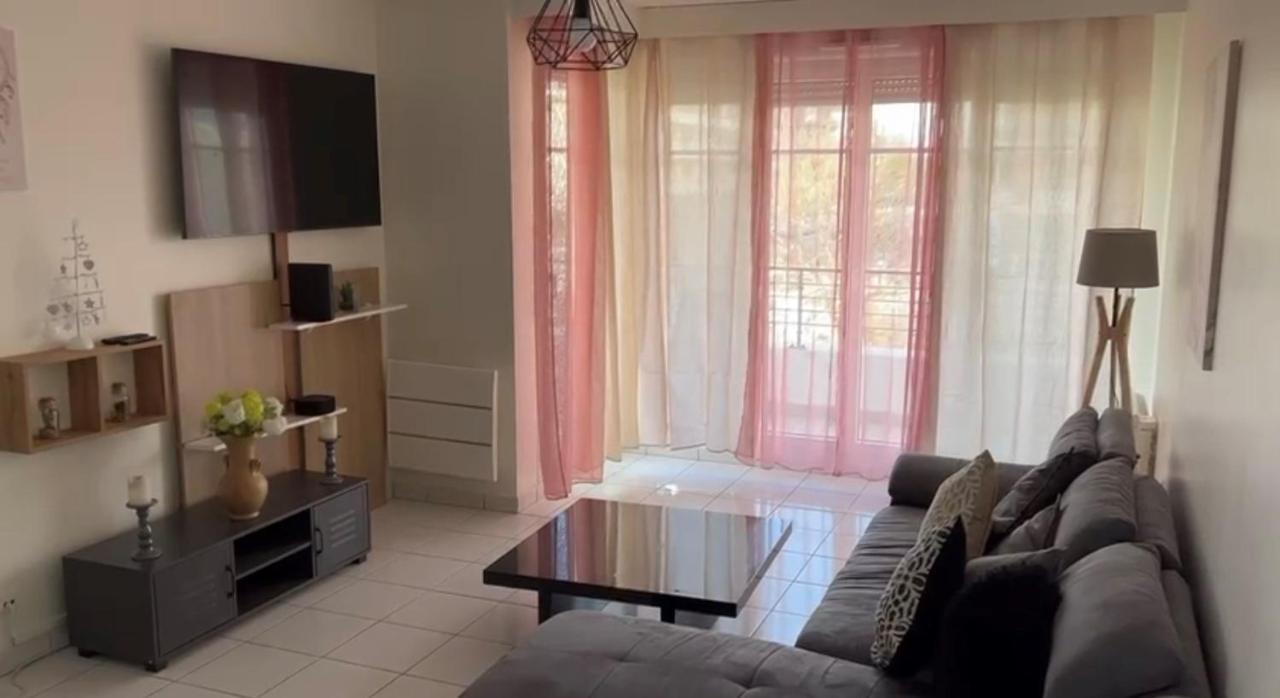 Superbe Appartement Lumineux Proche Disney Montevrain Ngoại thất bức ảnh